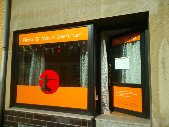 Eingangstür Yogazentrum Bernburg